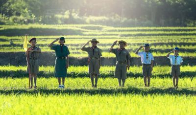 ragazzi scout all'aperto ragazzi scout all'aperto