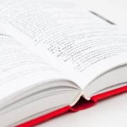 libro aperto dettaglio