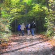 passeggiata escursioni a piedi in compagnia